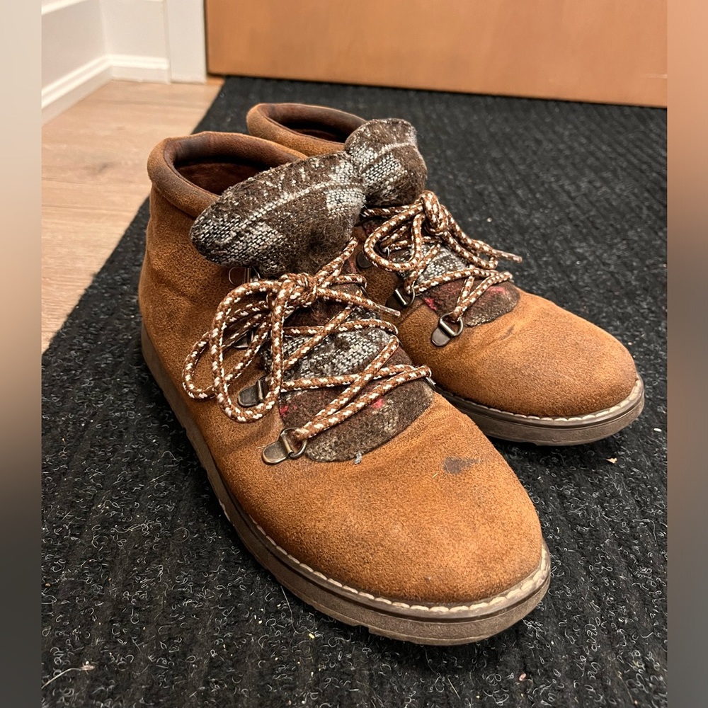 Bob’s (Sketchers) Women’s Boots